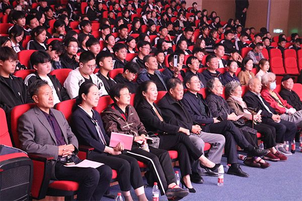 开云网页版举办庆祝重阳节活动