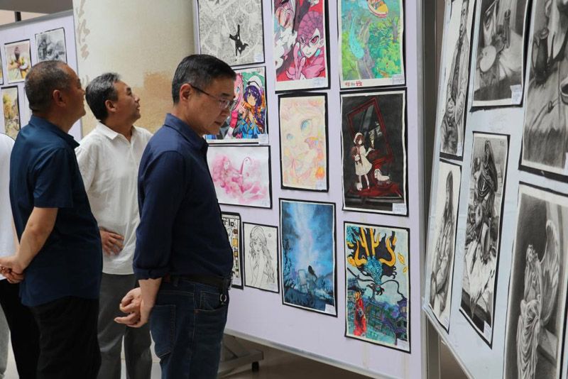 山东省菏泽艺校学校“青春绘梦 绽放艺彩”美术作品展