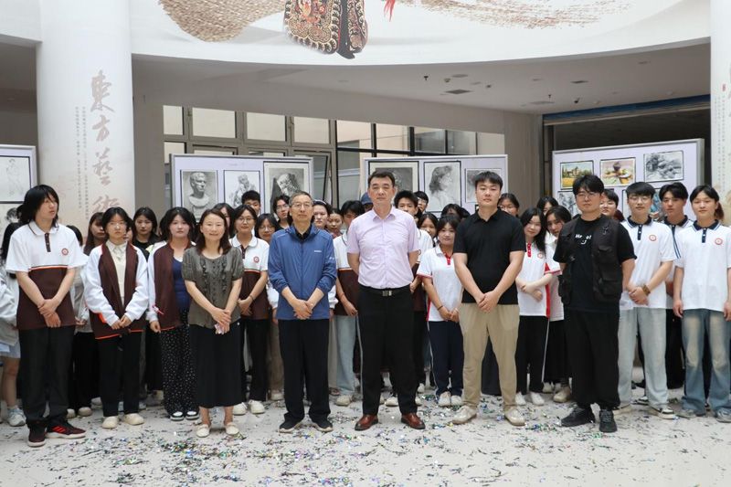 山东省菏泽艺校学校“青春绘梦 绽放艺彩”美术作品展