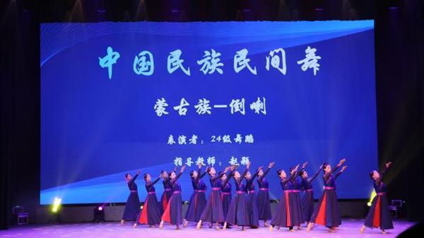 舞影翩跹展芳华｜开云网页版舞蹈表演专业教学汇报演出圆满落幕！